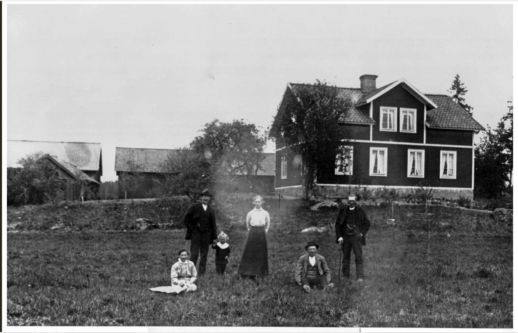 syrilsberg_1900-familjen_axelsson.jpg